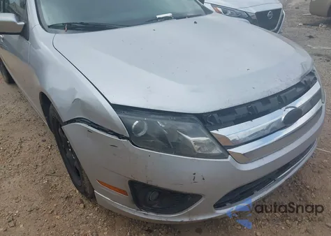 2010 Ford Fusion Se z USA, uszkodzony, nr VIN 3FAHP0HA3AR342710